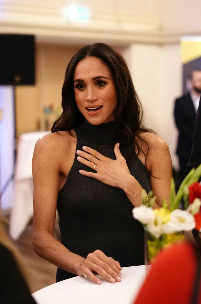 Meghan Markle firar Jordens dag med fågelsång