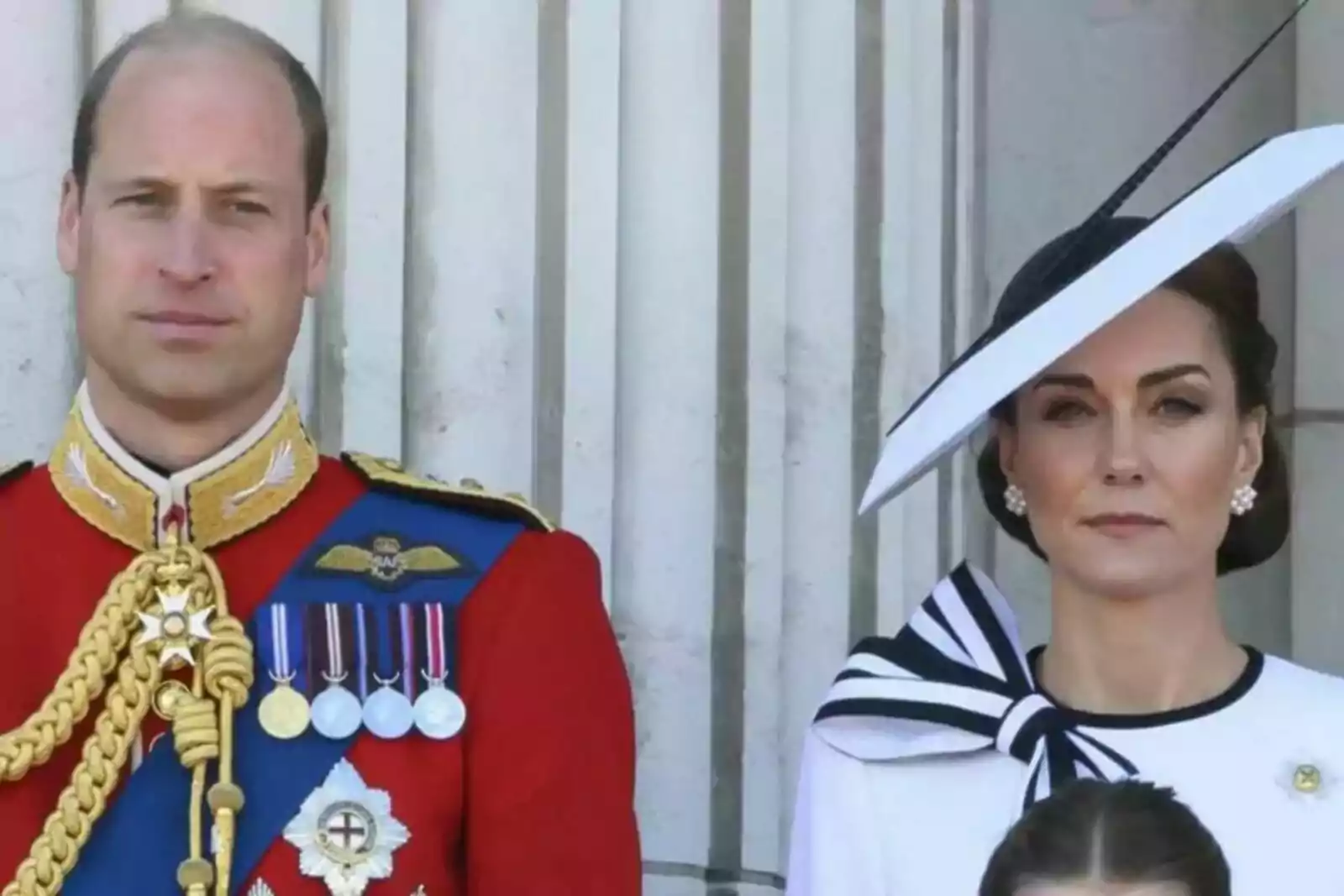 Kate och William visar enad front under VE-dagen
